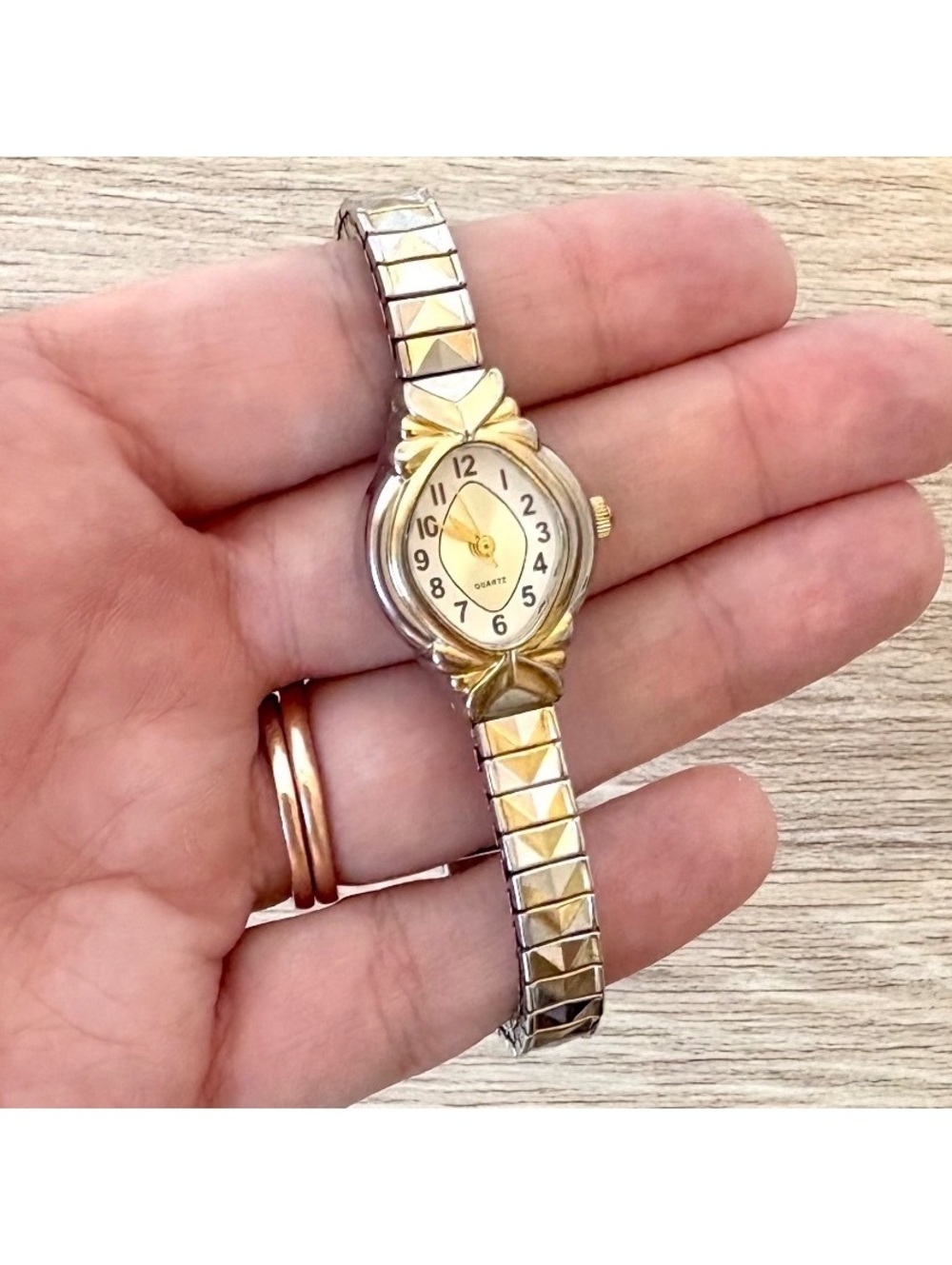 Women’s Vintage Watch, New Battery